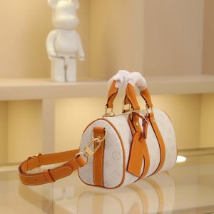 Alternative view of Dimensions: 15 x 11 x 25 cm